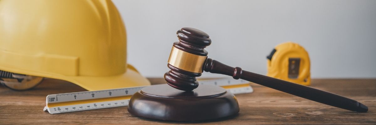 İzmir’de İş Hukuku Avukatıyla Çalışmanın Faydaları